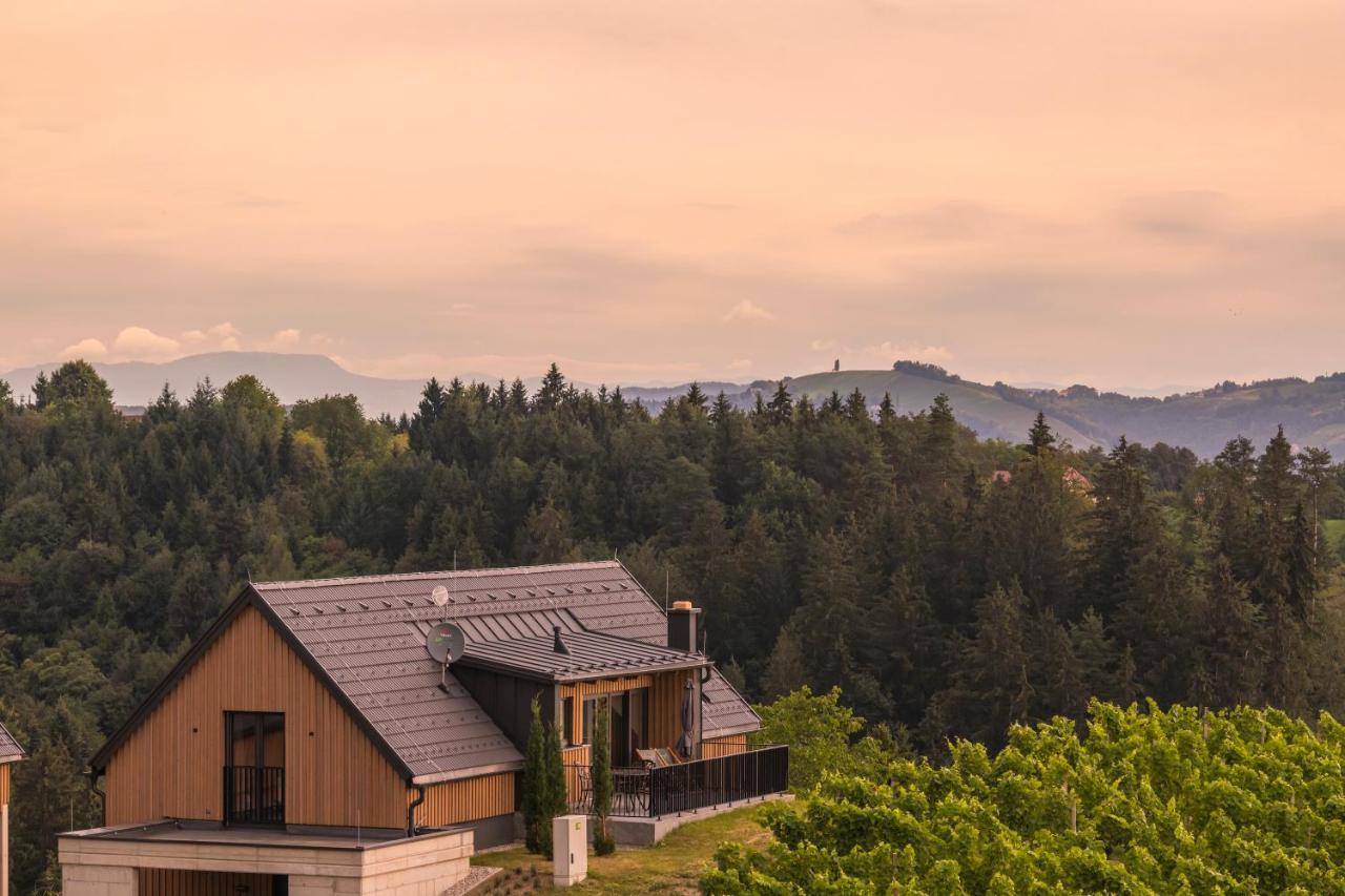 Weinzeit Chalets Gamlitz Bagian luar foto