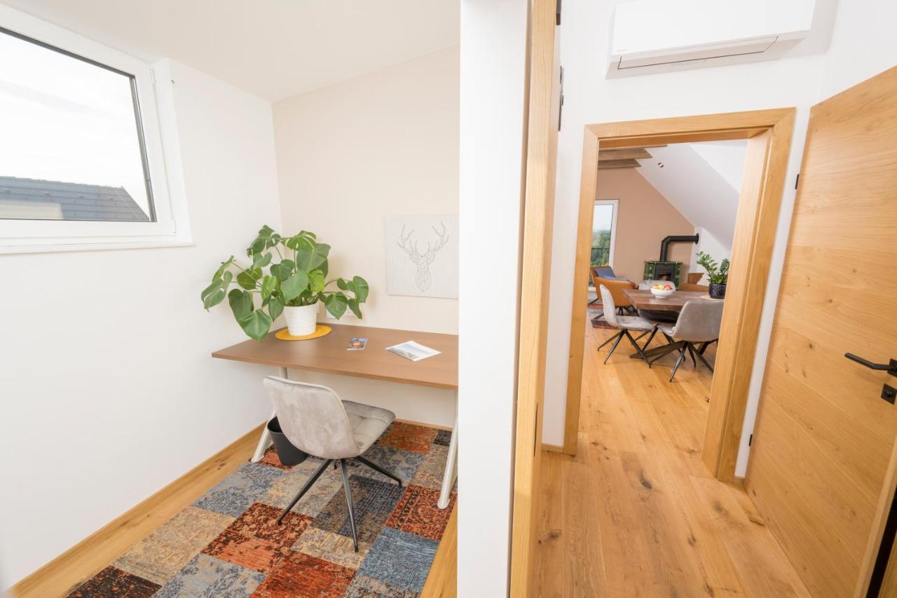 Weinzeit Chalets Gamlitz Bagian luar foto