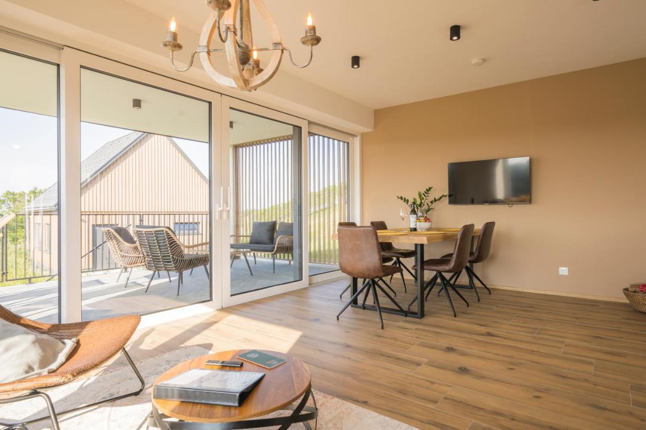 Weinzeit Chalets Gamlitz Bagian luar foto